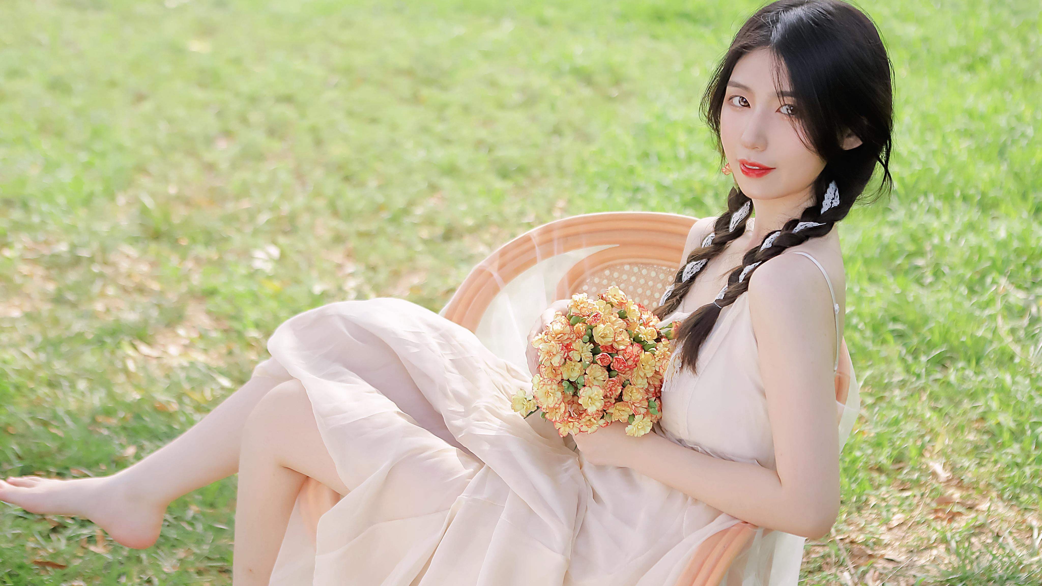 黄仁勋建议年轻人：必须尽快学会正确使用AI